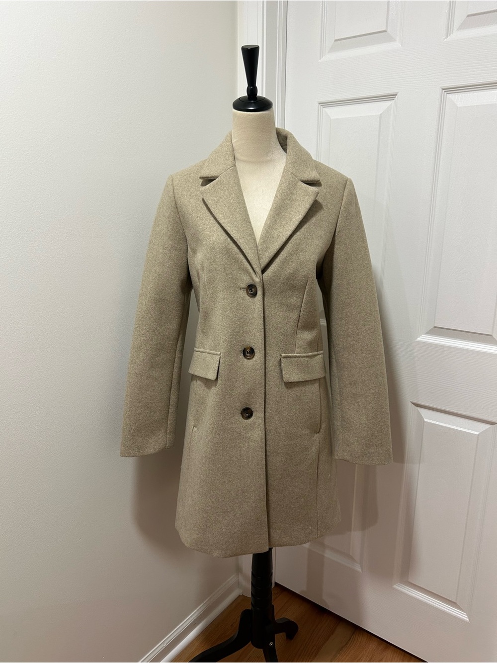 Laundry By Shelli Segal Tailored Single-Breasted Pea Coat in Light Beige